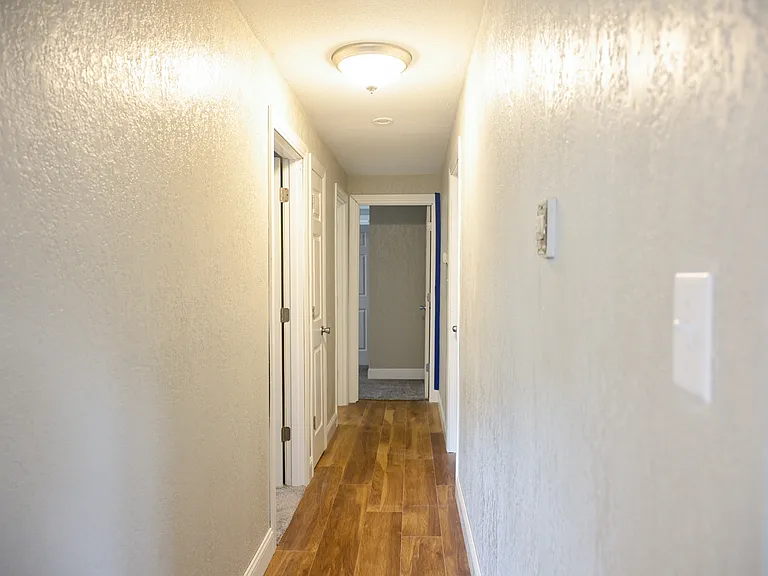 306 E F Ave #2 — Photo 3