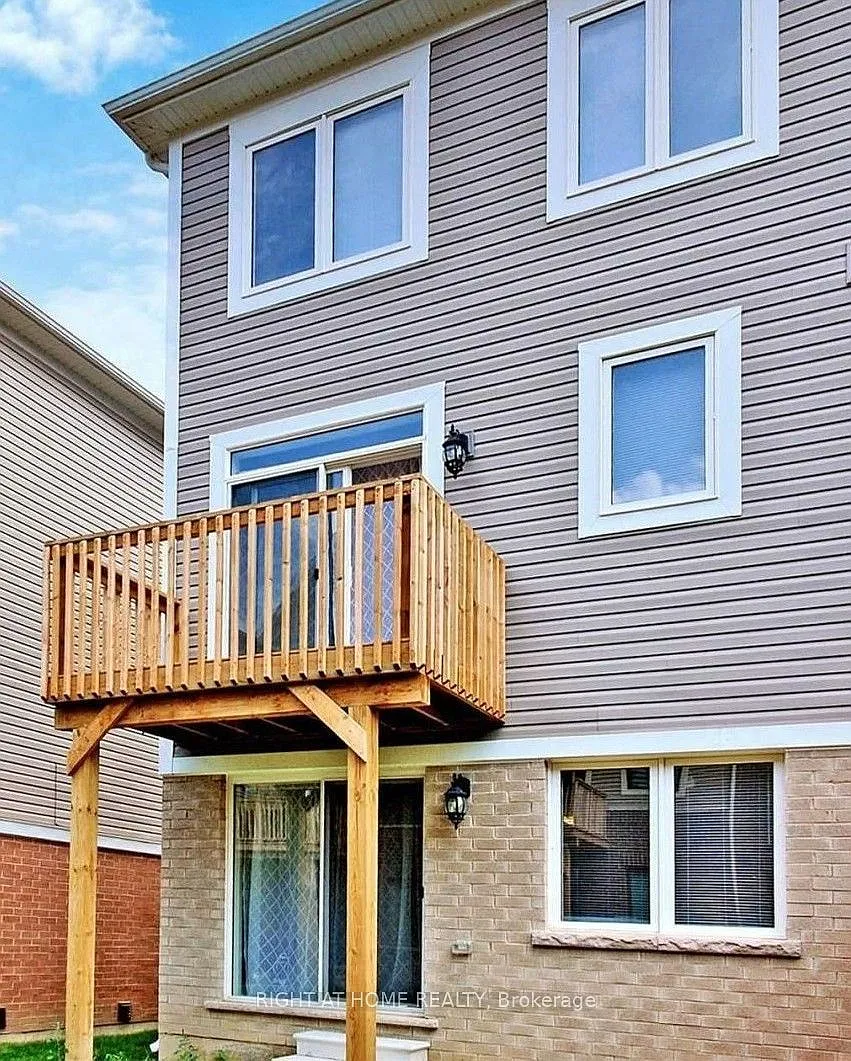 3 bed, $2,935 — Photo 4