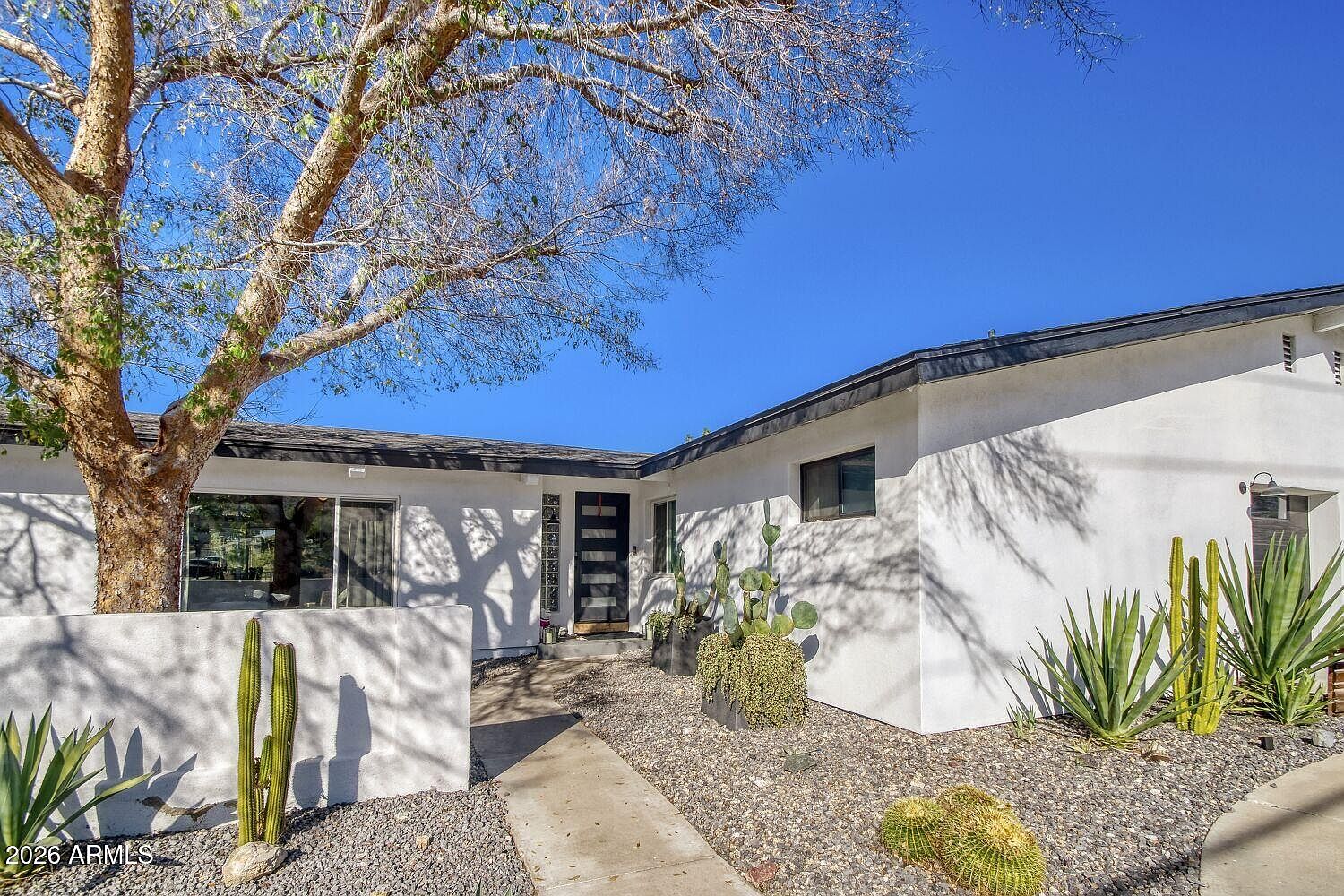 720 W THUNDERBIRD Road