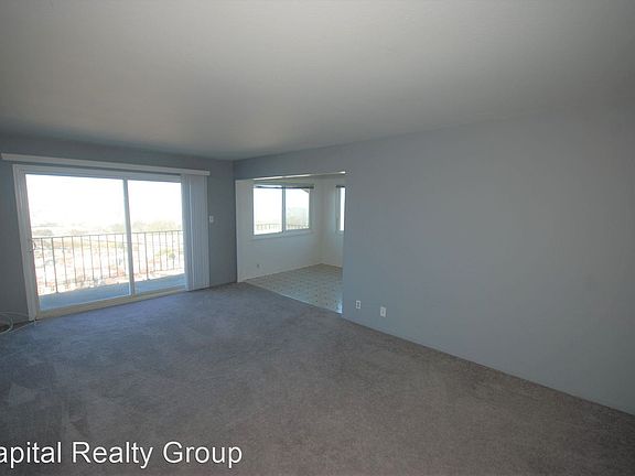 4th image of 100 Vendome Ave #14