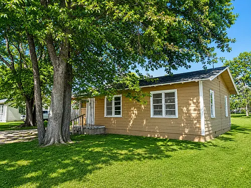 110 Kelly St Photo 1