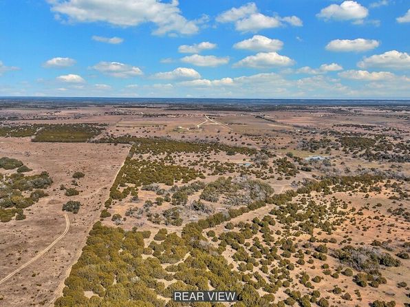 700 Floyd Rd, Gatesville, TX 76528