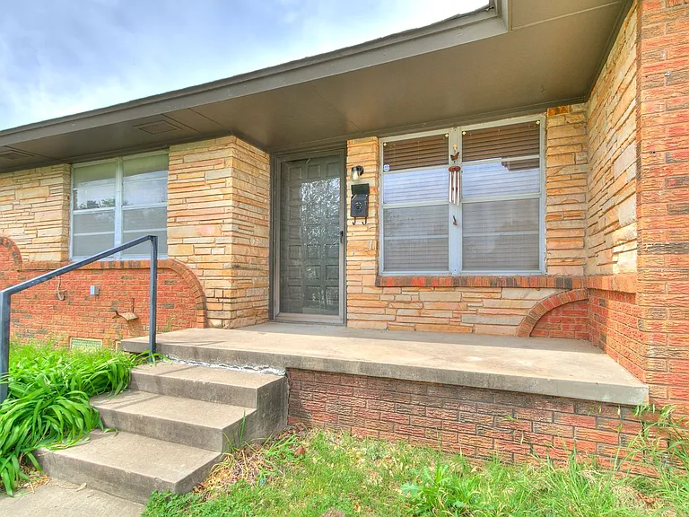 721 E Bouse Dr — Photo 33