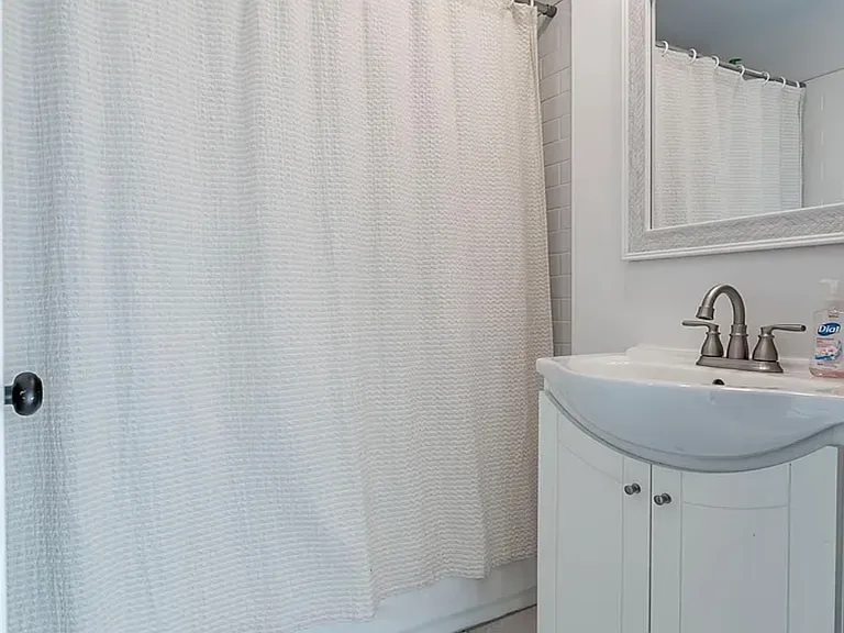 351 Morse Ave — Photo 12