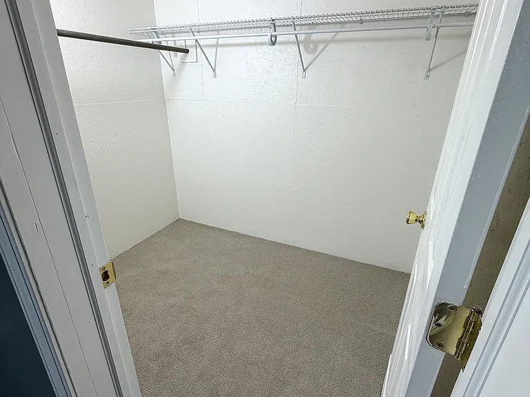 51 Grand Ave #6 — Photo 9