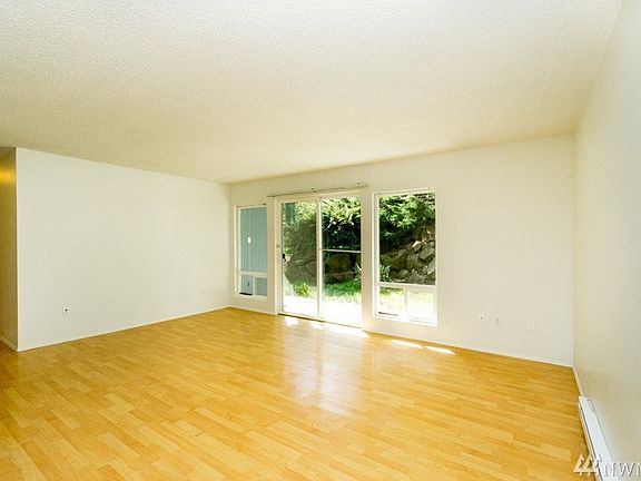 3rd image of 10455 Des Moines Memorial Dr S APT N306