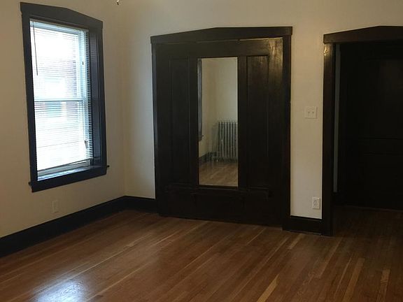 2nd image of 2144 W Berteau Ave APT 2S