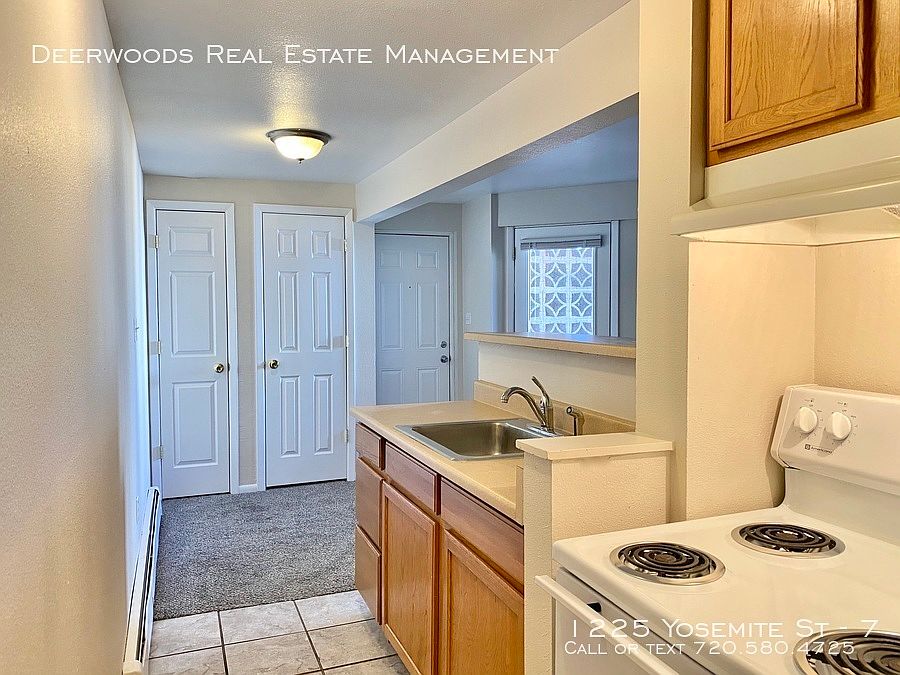 1st image of 1225 Yosemite St APT 7