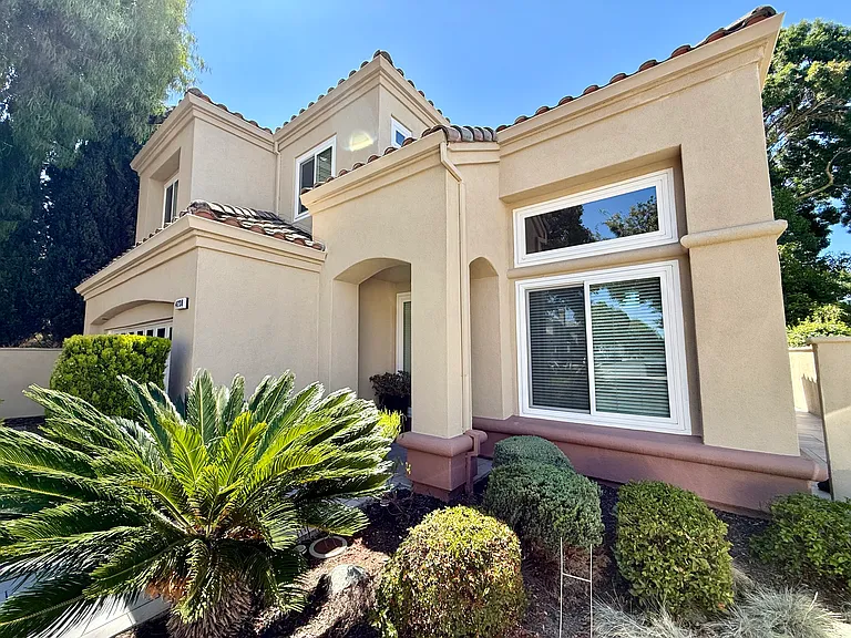 4238 Diavila Ave — Photo 4