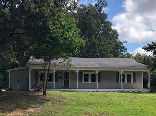 816 Wake Chapel Rd, Fuquay Varina, NC 27526