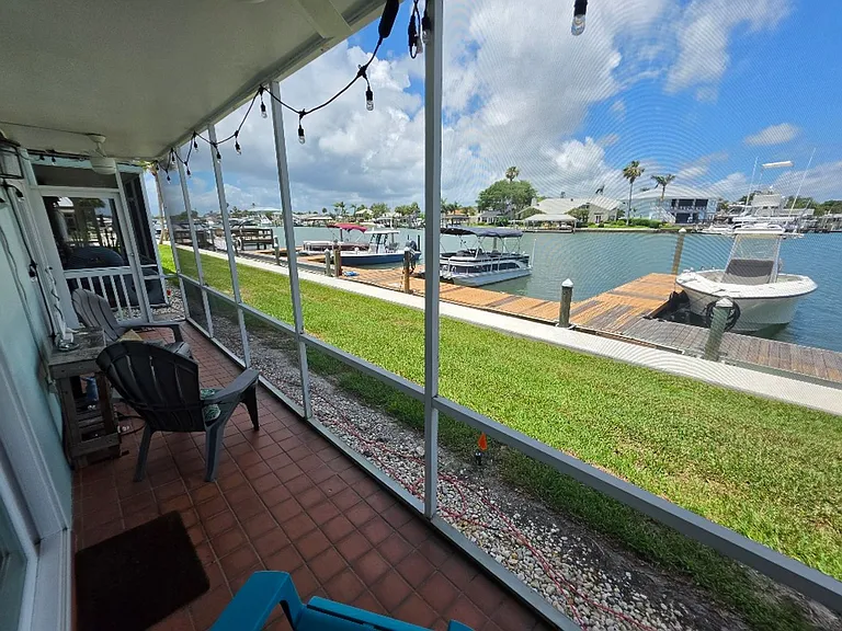 325 Causeway #A102 — Photo 20