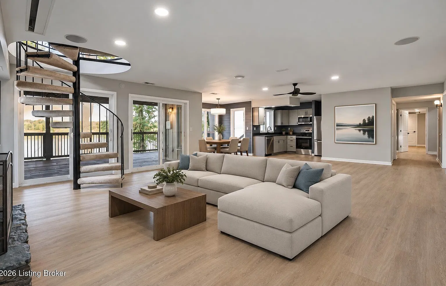 5 bed, 4.0 bath, 4871 sqft, $5,000 — Photo 4