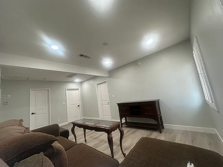 1320 S 5th Ave #A — Photo 5