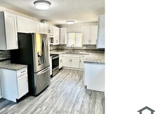 9034 Hillside St #D, Oakland, CA 94603