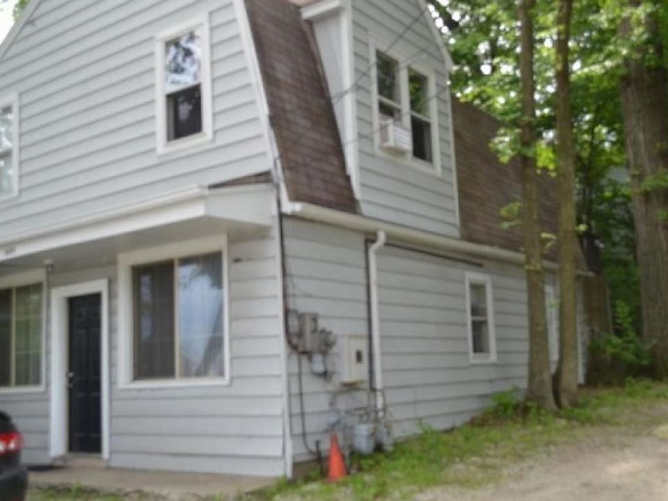 1st image of 8419 Archer Ave #41