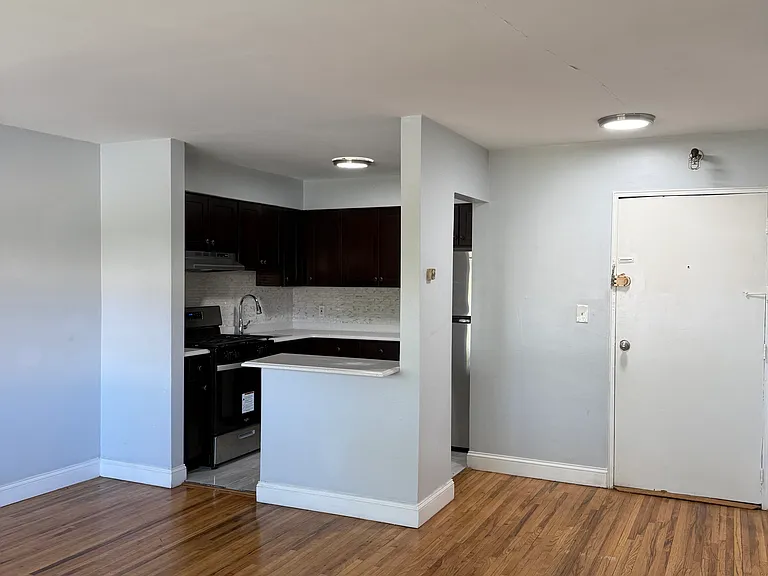 231 W Sumner Ave #84 — Photo 3
