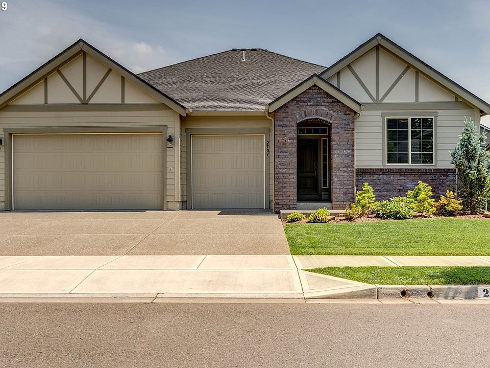 1st image of 2707 NE 187th Pl