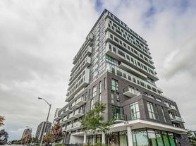 128 Fairview Mall Dr