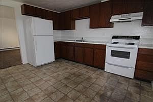 5th image of 1345 Paul St