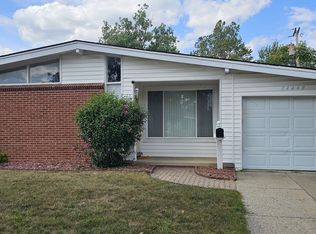 34448 Nancy St, Westland, MI 48186