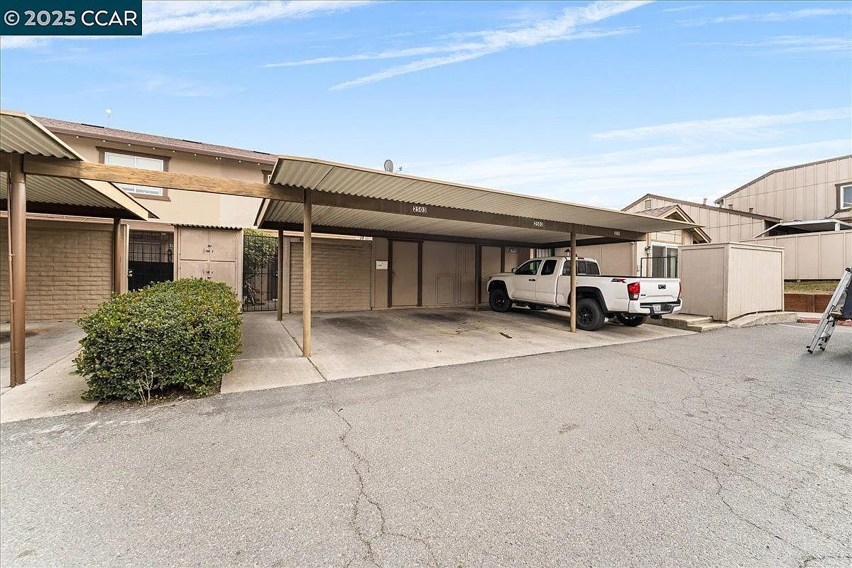 2501 Sonora Ln photo 1