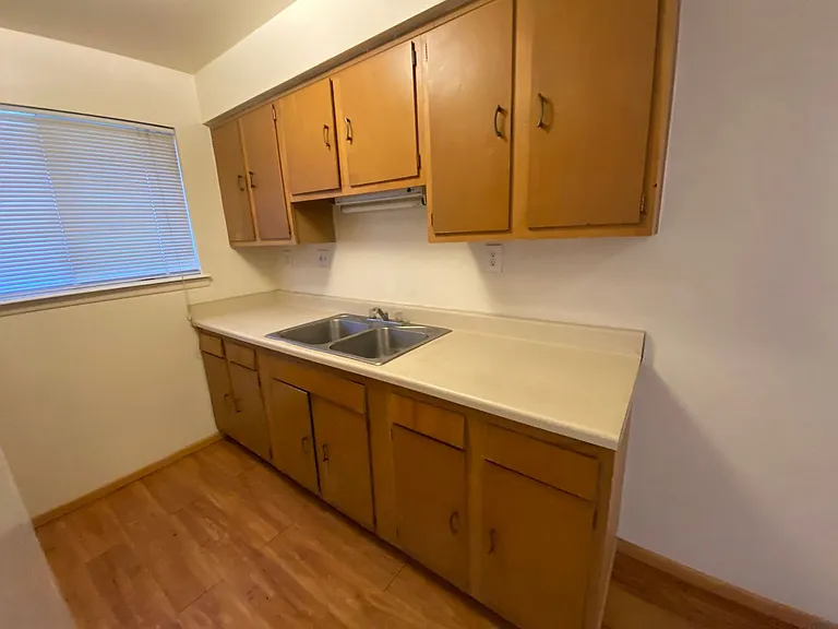 124 Harvard Dr SE — Photo 18