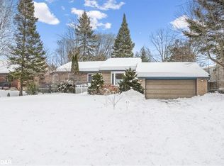 71 Pinecrest Rd, Georgina, ON L0E1N0