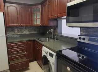 5199 NW 7th St APT 309, Miami, FL 33126