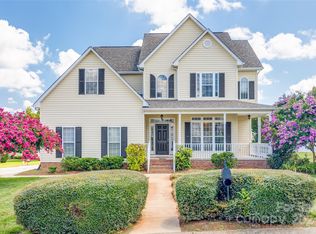 624 Summey Farm Dr, Dallas, NC 28034