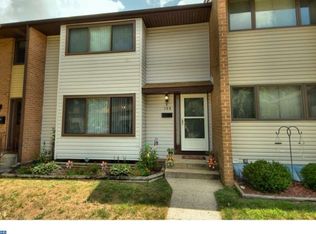 198 Canterbury Ct, East Windsor, NJ 08520