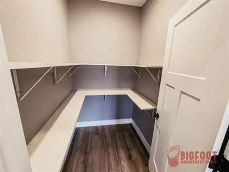 3995 Lucas Ct. — Photo 9