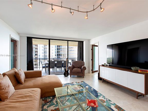 5th image of 2901 S Bayshore Dr APT 10A