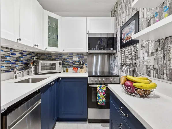 70-25 Yellowstone Blvd #5Z, Queens, NY 11375