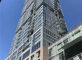 30 Nelson St UNIT 1101, Toronto, ON M5V 0H5