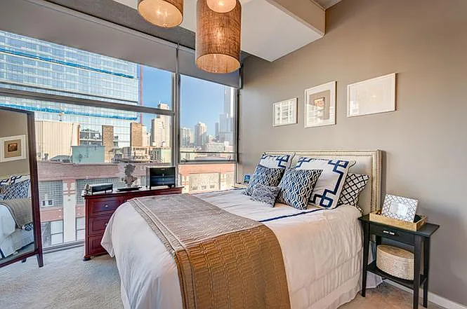 630 N Franklin St #811 — Photo 12