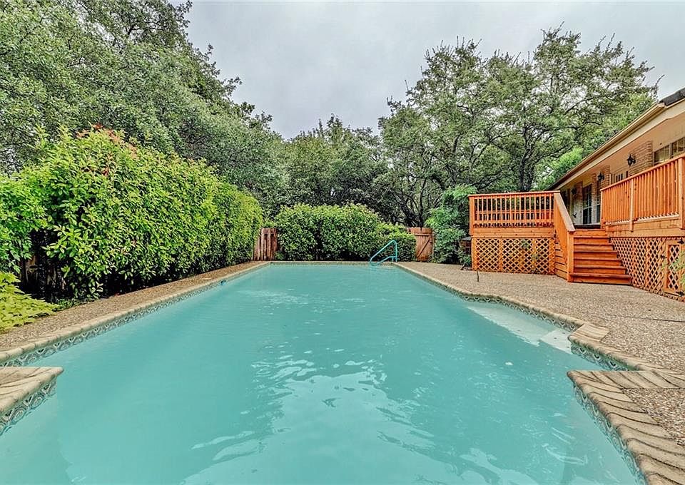 1st image of 114 Barbie Ct