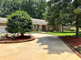 4224 Carol Ann Dr, Charlotte, NC 28215