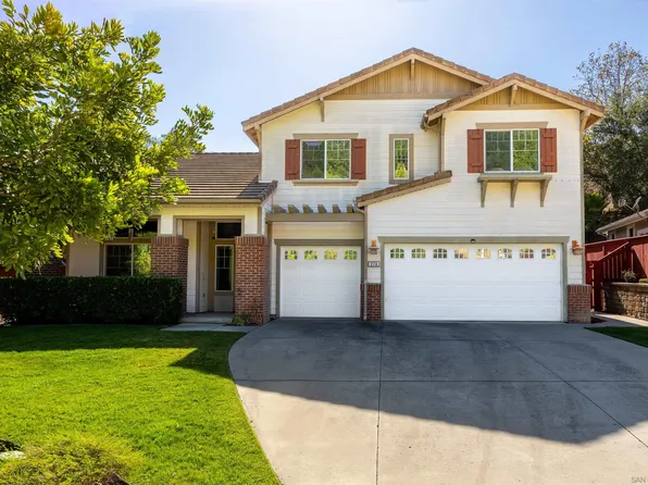 273 Oak Valley Ln, Escondido, CA 92027