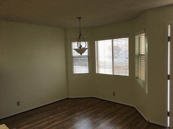 4th image of 928 Rockview Dr Unit 202