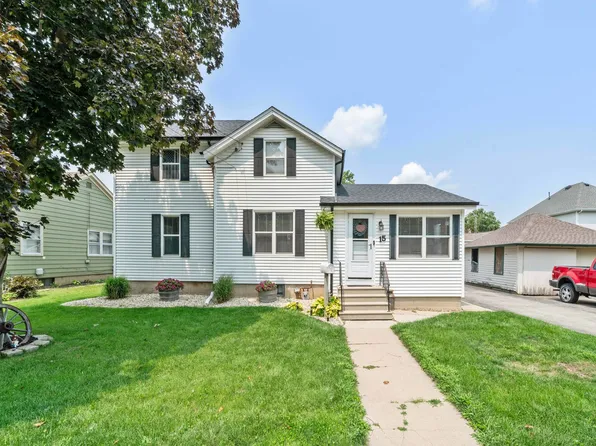 15 W Crofoot St, Sandwich, IL 60548