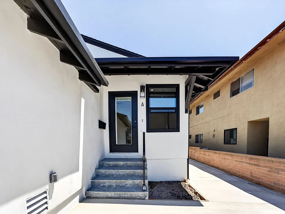 227 Avenida Serra #A