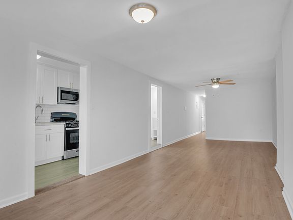 4th image of 213 E 120th St #4