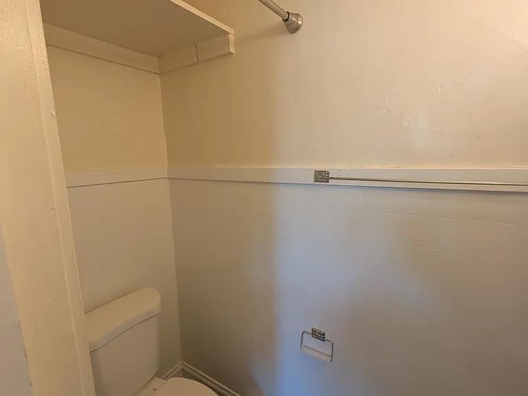 9 Walnut St #101 — Photo 2