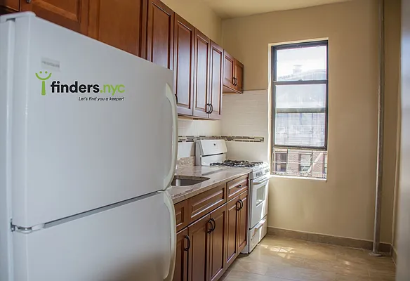 Rented by Clove Realty LLC | media 1