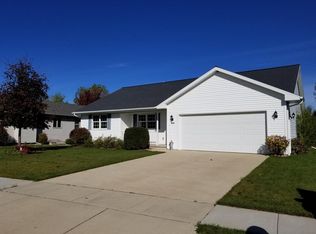 4610 Ridge Ct, Manitowoc, WI 54220