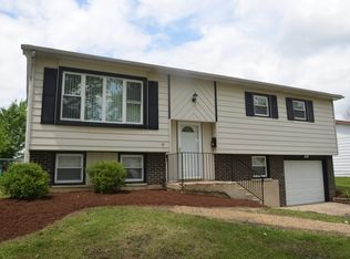 6220 Pond View Dr, Matteson, IL 60443