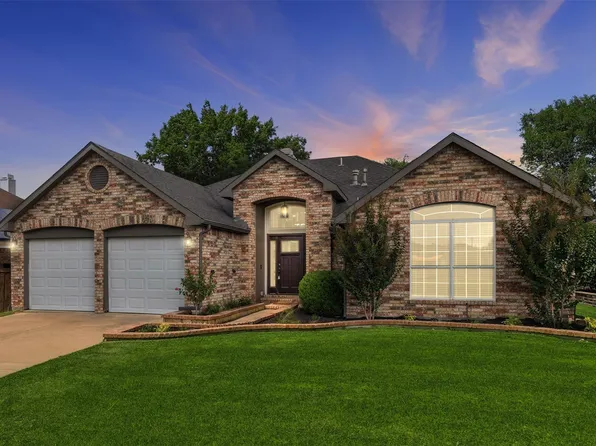2313 Whitman Ln, Flower Mound, TX 75028