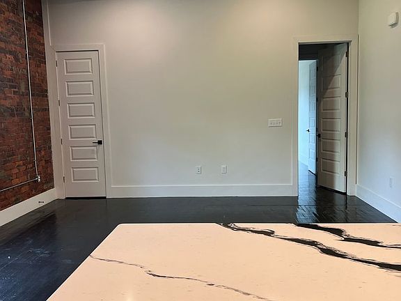5th image of 807 N 4th St #201