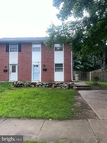 217 Haverhill Rd Photo 1
