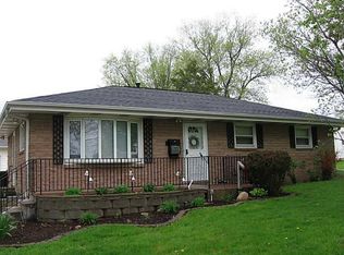 108 Fisher St, Hiawatha, IA 52233